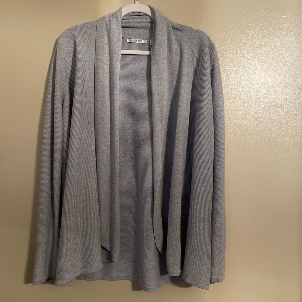 Classy, cute gray sweater/cardigan!